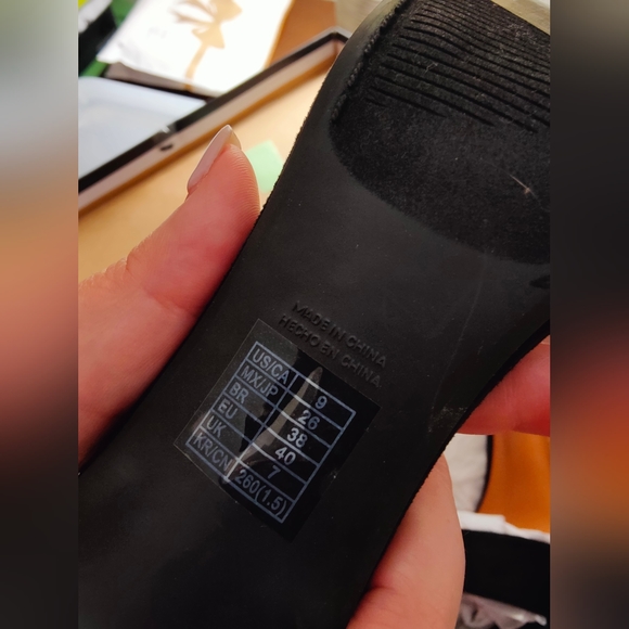 Forever 21 black heels size 9 - Picture 3 of 5